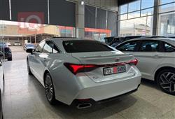 تويوتا أفالون